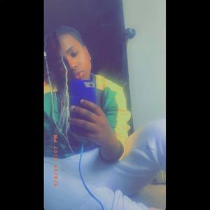 Meet your Posher, Deja